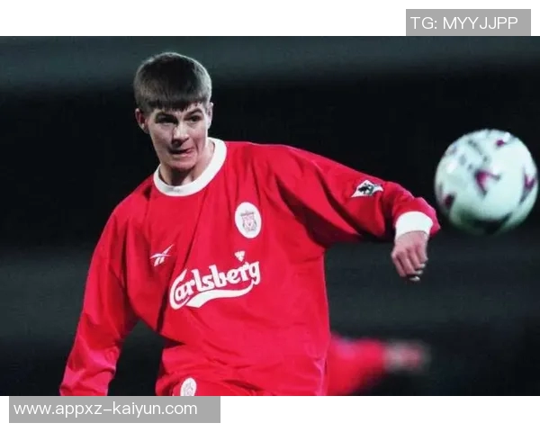杰拉德盛赞赖斯身材完美呼吁利物浦当初应引进这位中场天才
