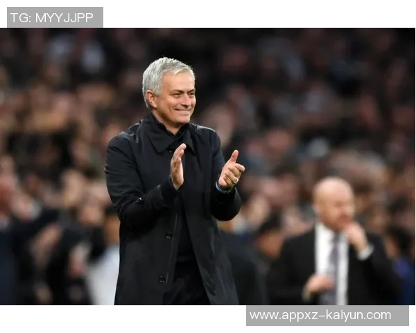 罗马诺透露佩雷茨体检已通过南安普顿850万欧元买断条款生效